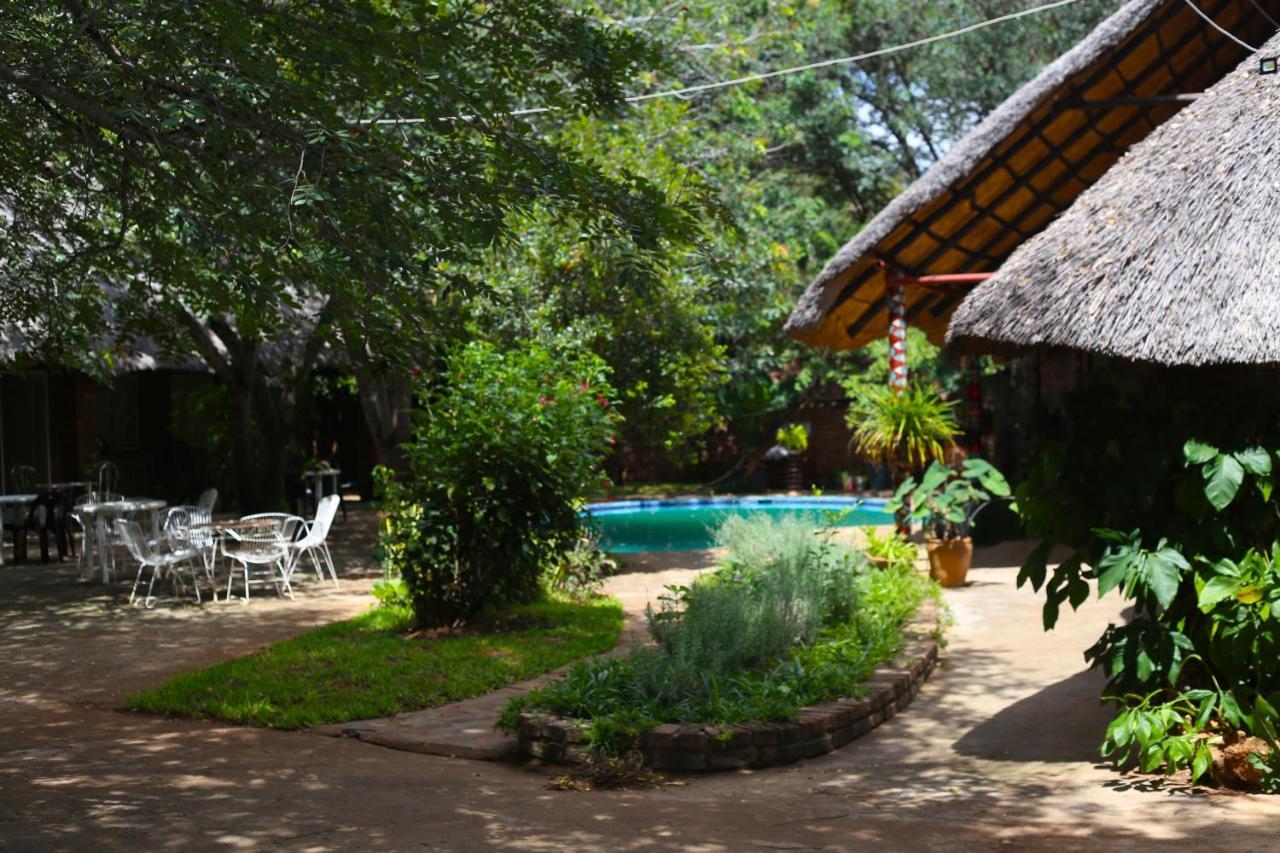Mawuya Lodge Вікторія-Фоллс Екстер'єр фото