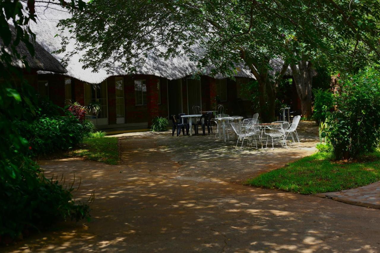 Mawuya Lodge Вікторія-Фоллс Екстер'єр фото